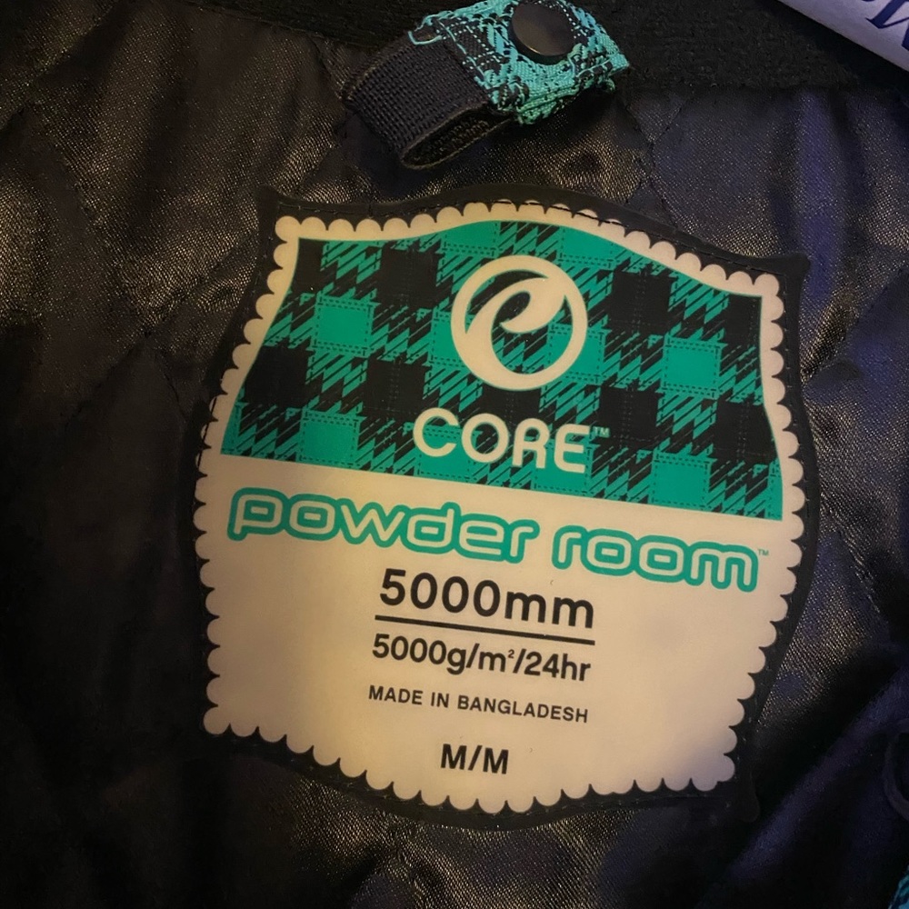Snowboarding jacket! - Picture 6 of 6